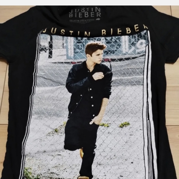 Justin Bieber shirt - Picture 1 of 4